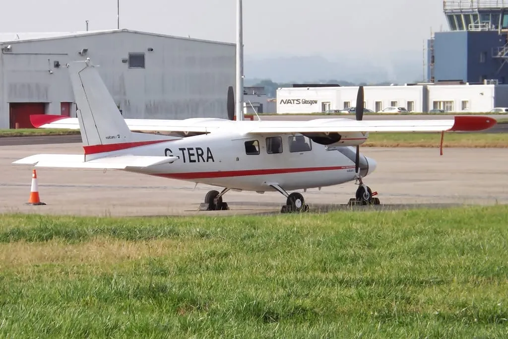 P68 Observer 2 G-TERA a terra
